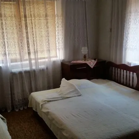 Къща за гости Denitsa *